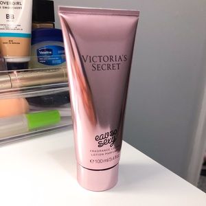 Victoria Secret Eau Sexy Fragrance Lotion